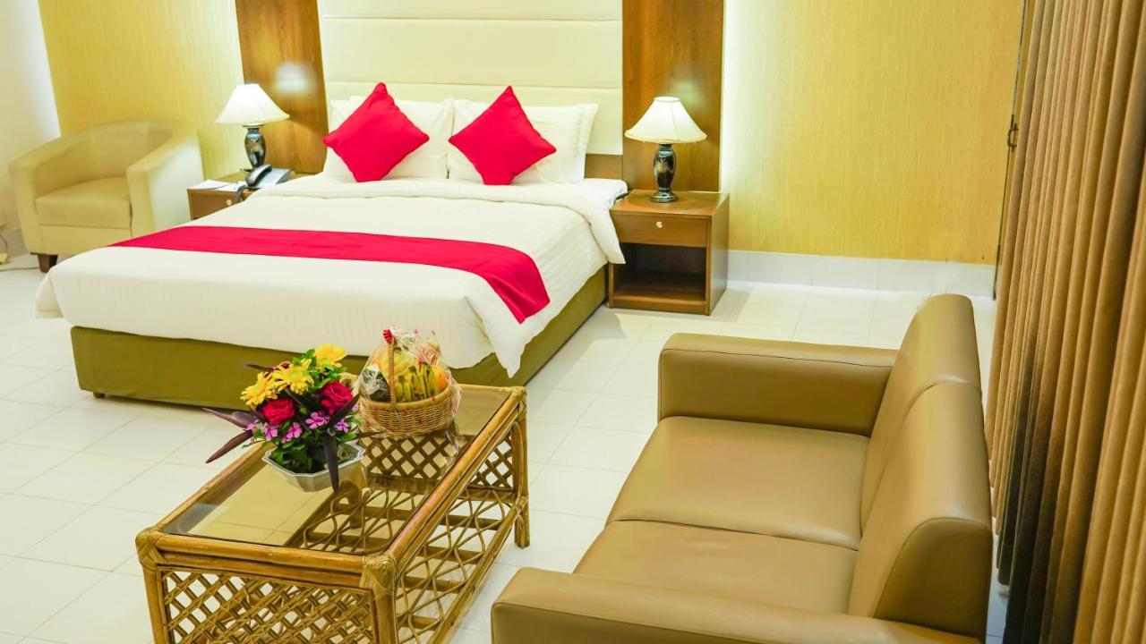 Asia Pacific Hotel Dhaka Esterno foto