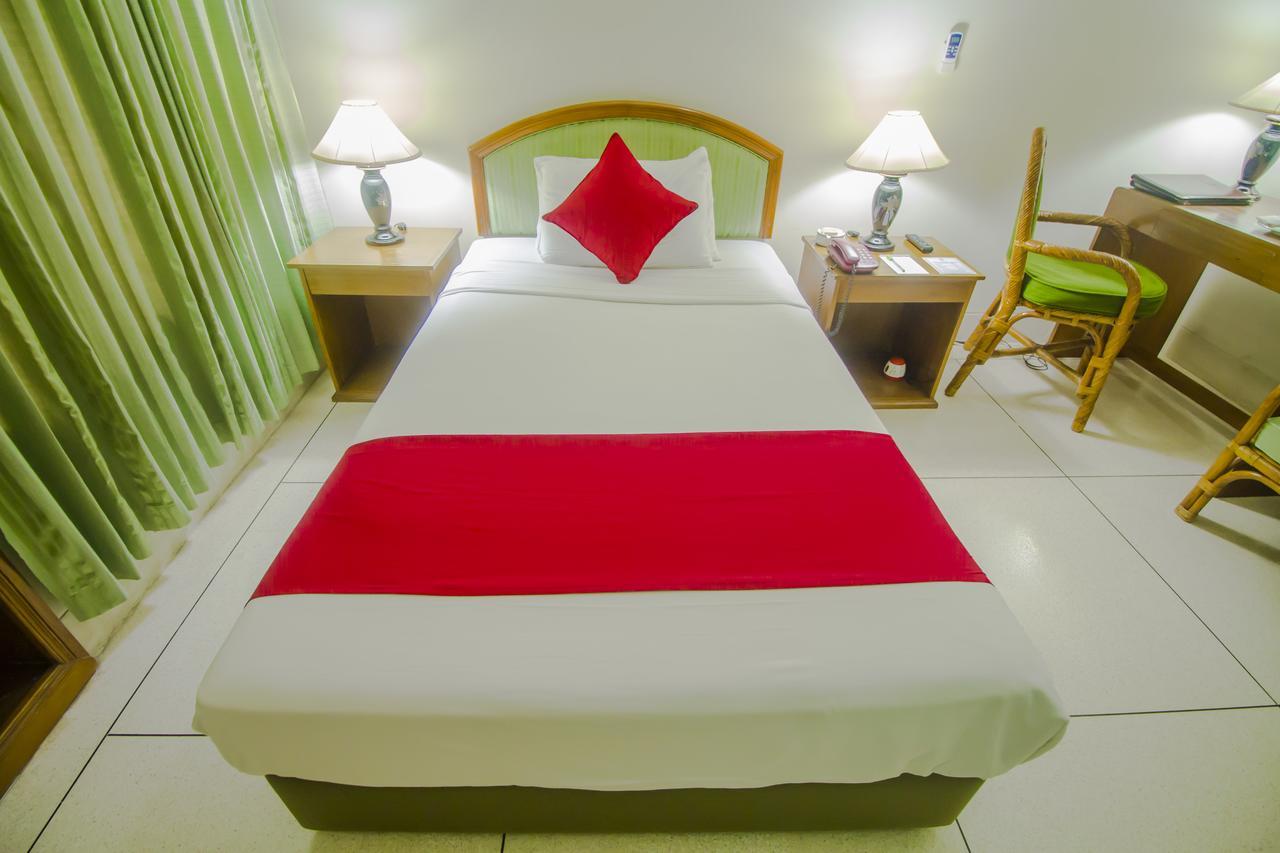 Asia Pacific Hotel Dhaka Esterno foto